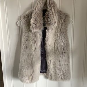Fur vest